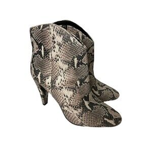 Halogen Womens Makayla Snake Print Ankle Heel Bootie Size 6 Gray Leather